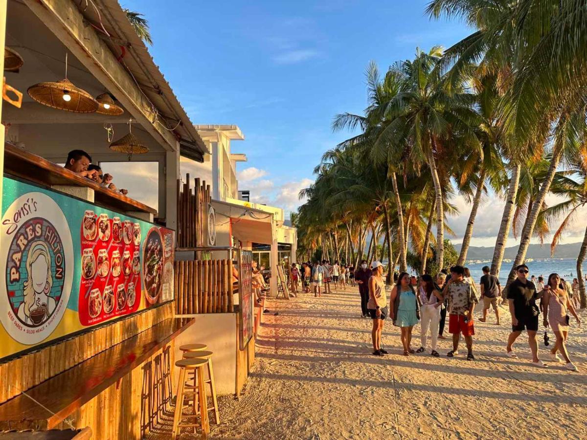 Calypso Beach And Dive Resort Manoc-Manoc Ngoại thất bức ảnh