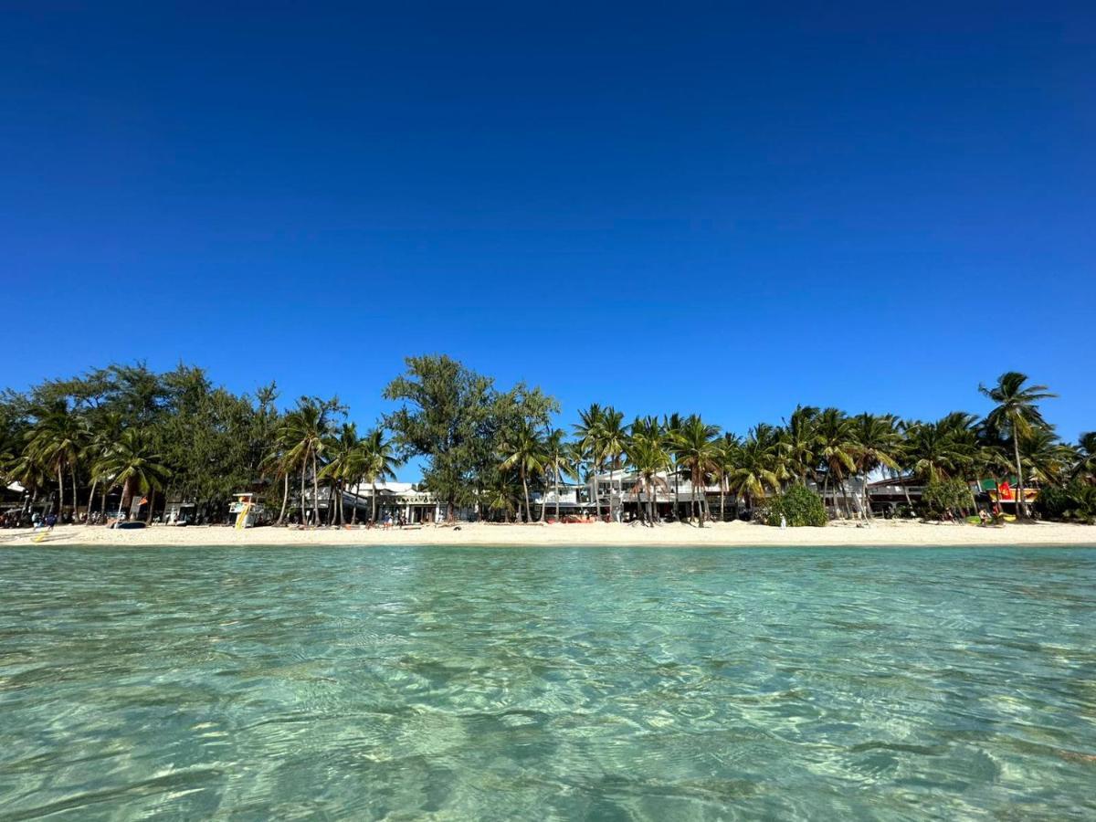 Calypso Beach And Dive Resort Manoc-Manoc Ngoại thất bức ảnh