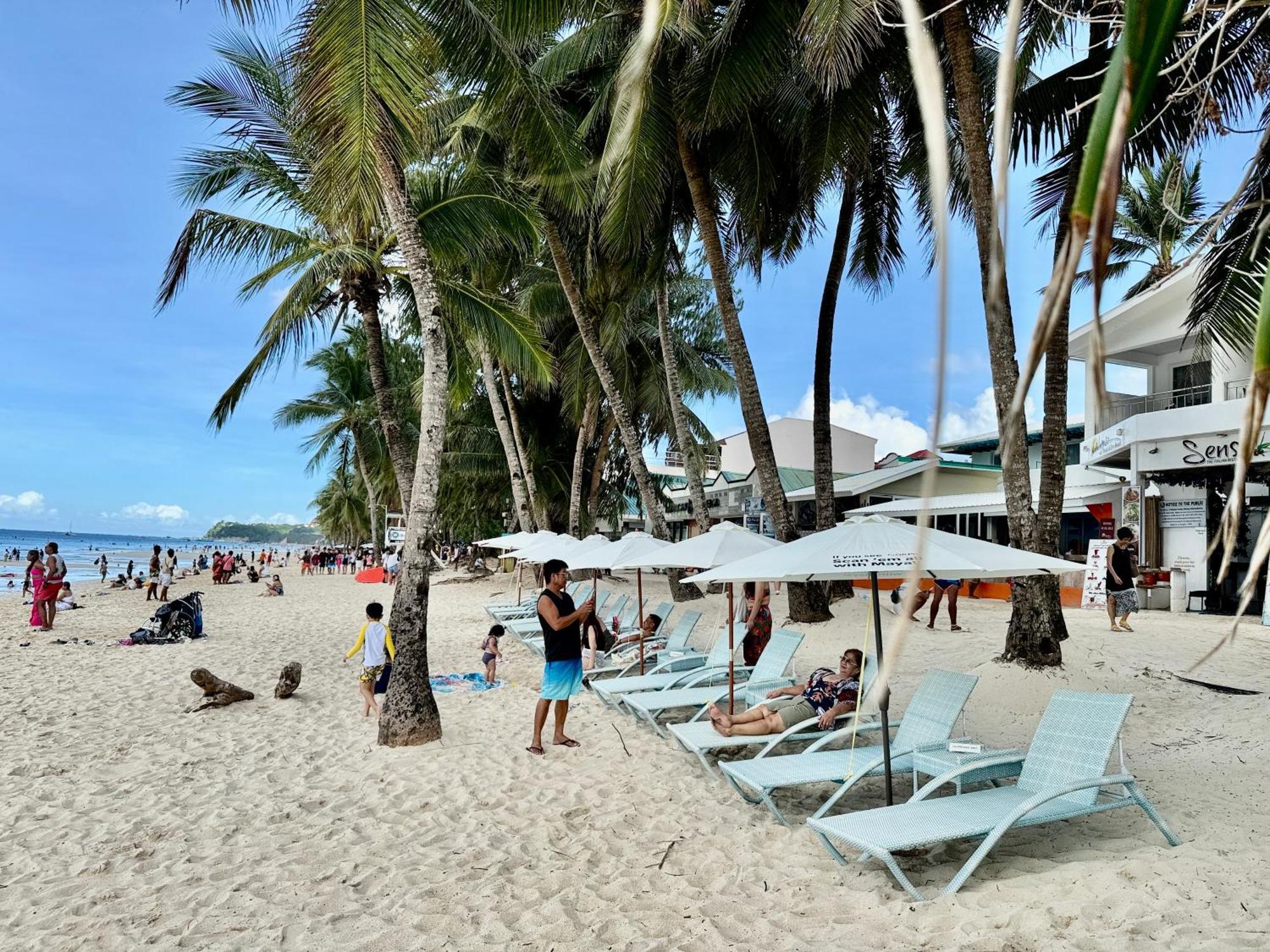 Calypso Beach And Dive Resort Manoc-Manoc Ngoại thất bức ảnh