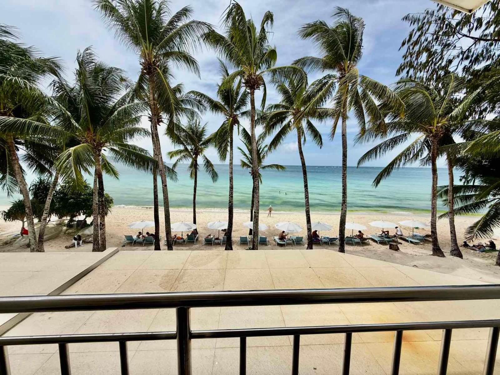 Calypso Beach And Dive Resort Manoc-Manoc Ngoại thất bức ảnh