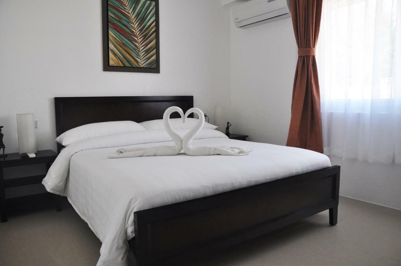 Calypso Beach And Dive Resort Manoc-Manoc Ngoại thất bức ảnh